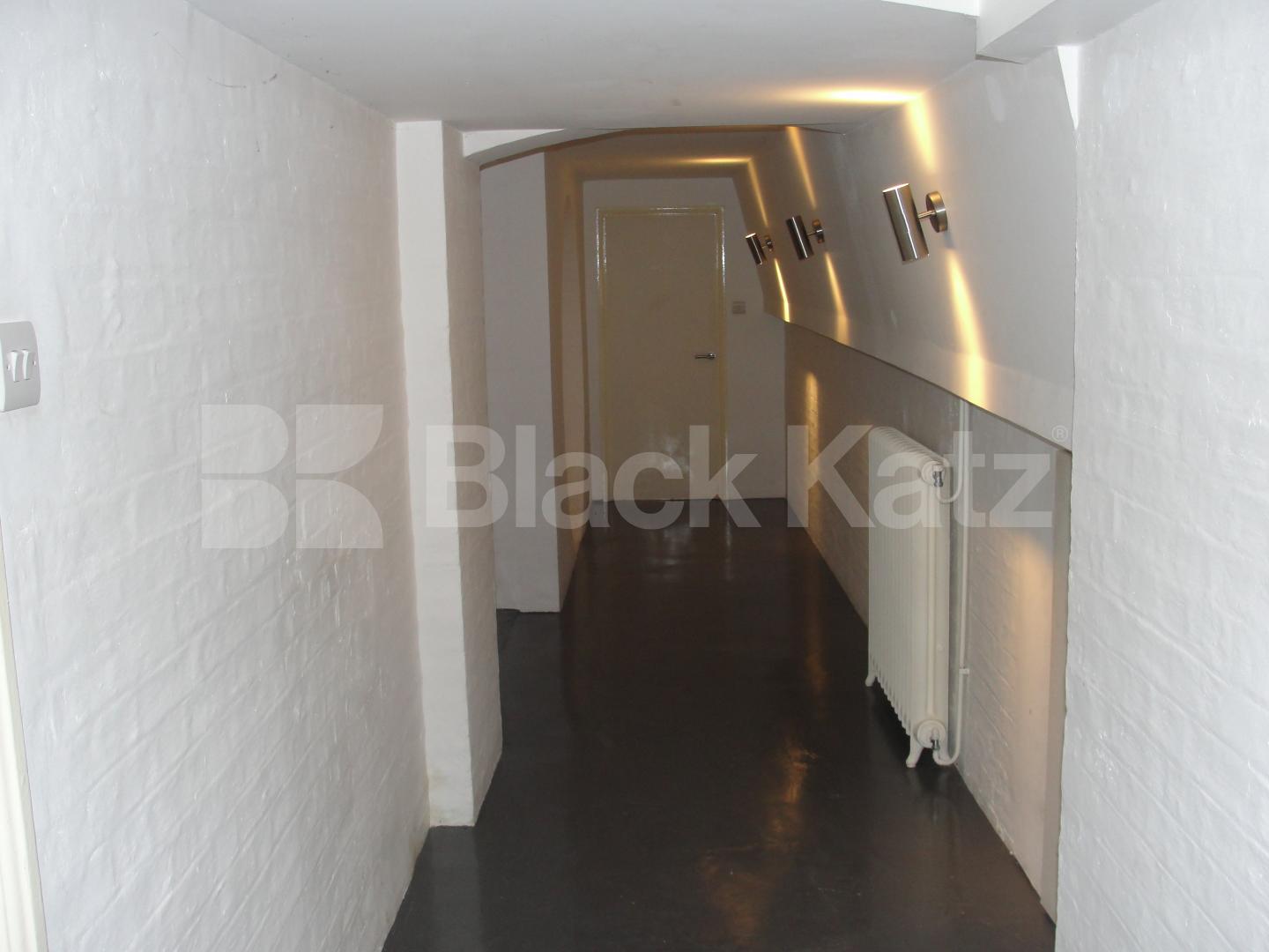 			LET, 2 Bedroom, 1 bath, 1 reception Flat			 Gervase Street, Elephant and Castle